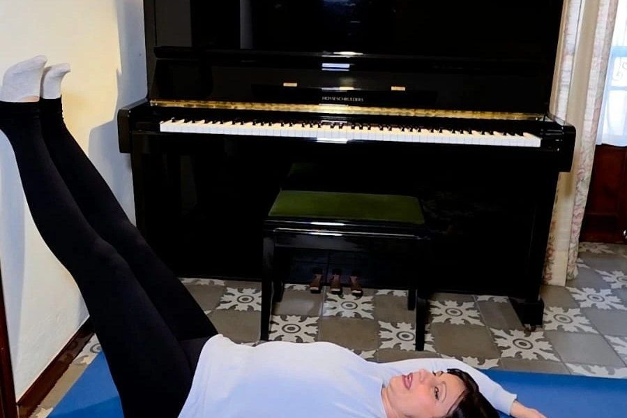 Asana de piernas elevadas aplicada al trabajo respiratorio
